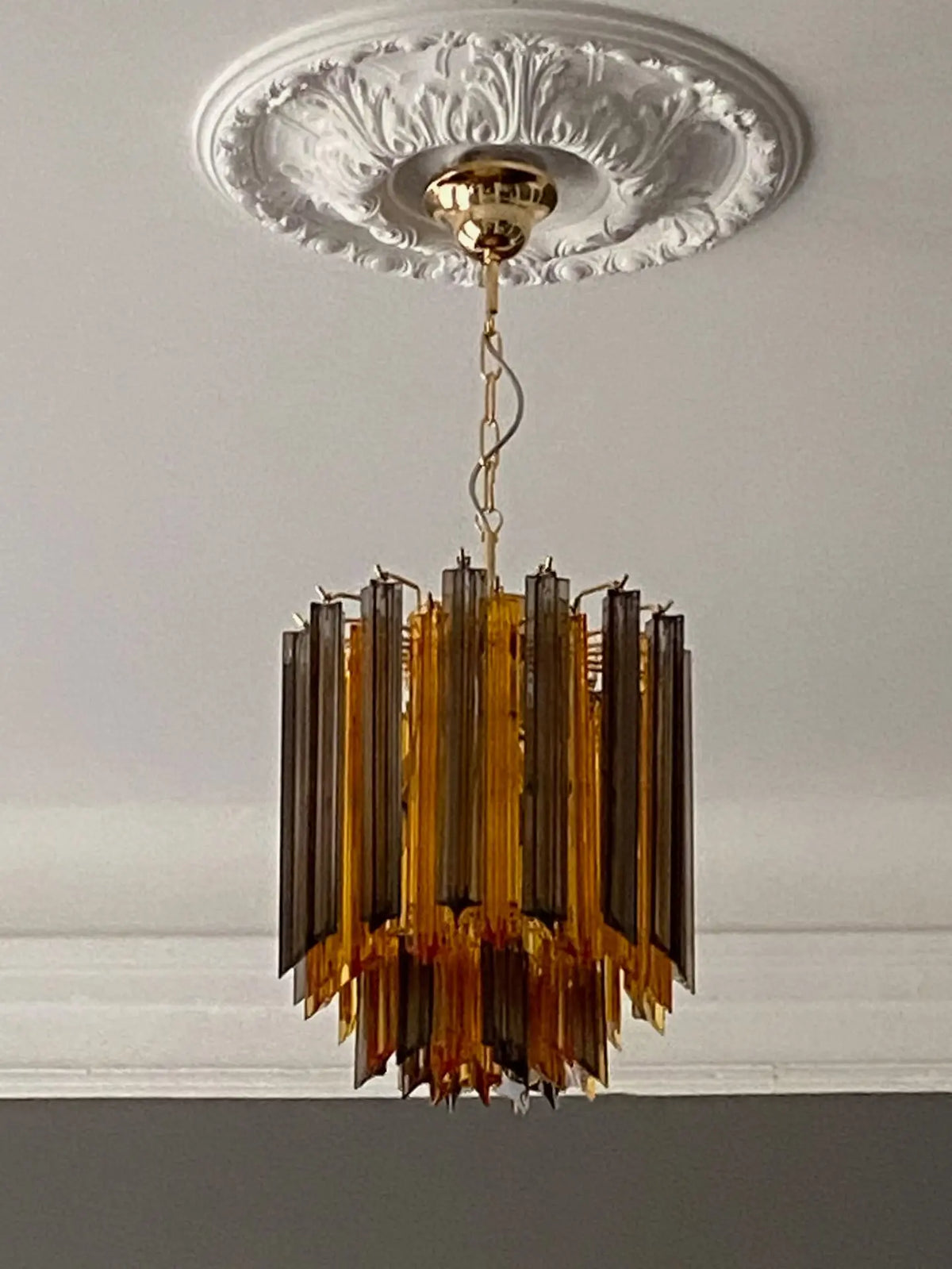 Murano-Style Chandelier – 47 prisms – Amber/Smoked
