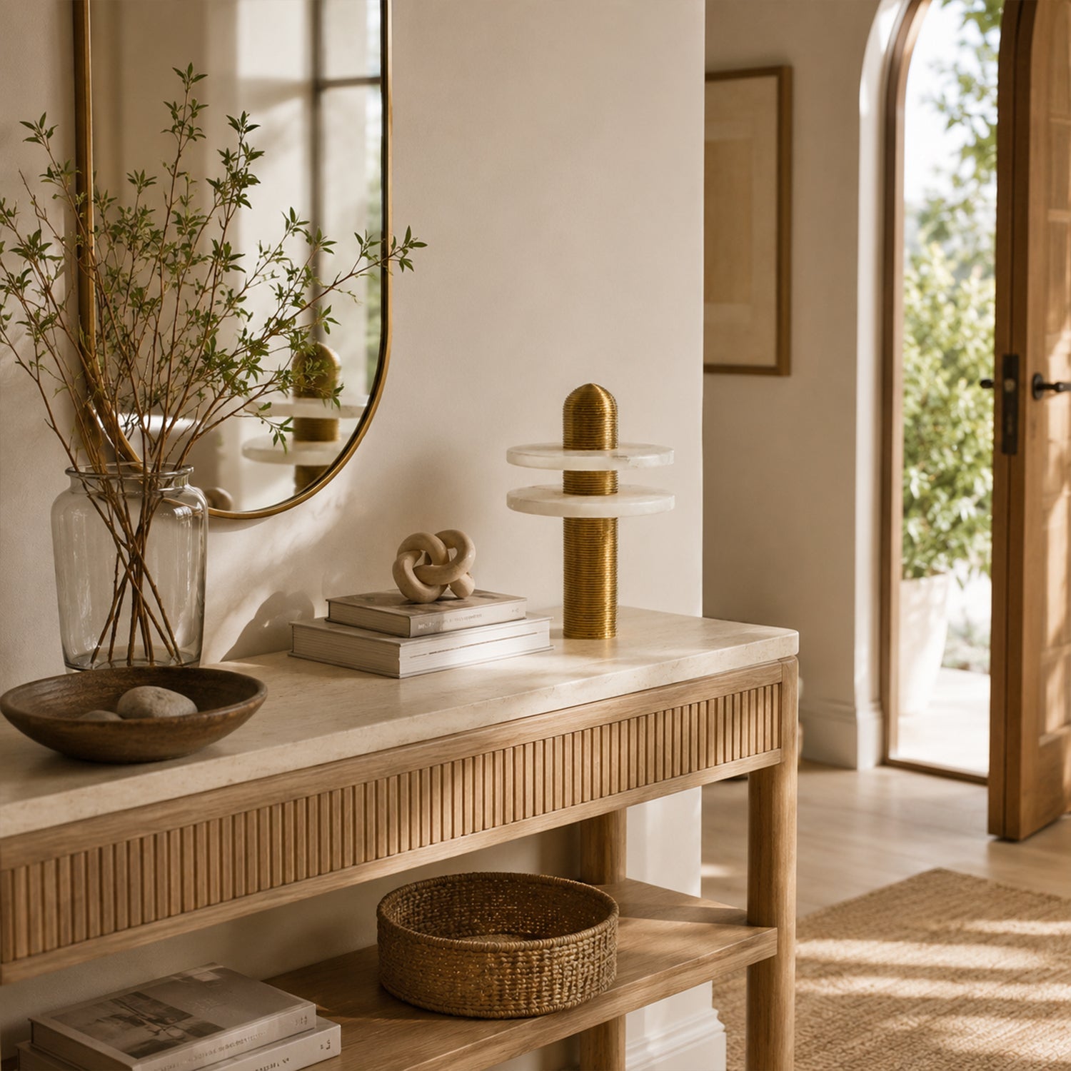 Median Alabaster Table Lamp