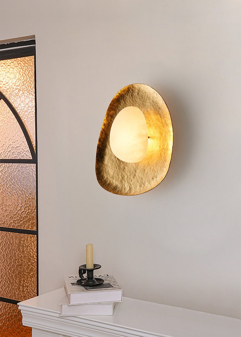 Haloform Aurea Alabaster Wall Lamp — additional product view, a stone center surrounded by an irregular brass frame (view 3)
