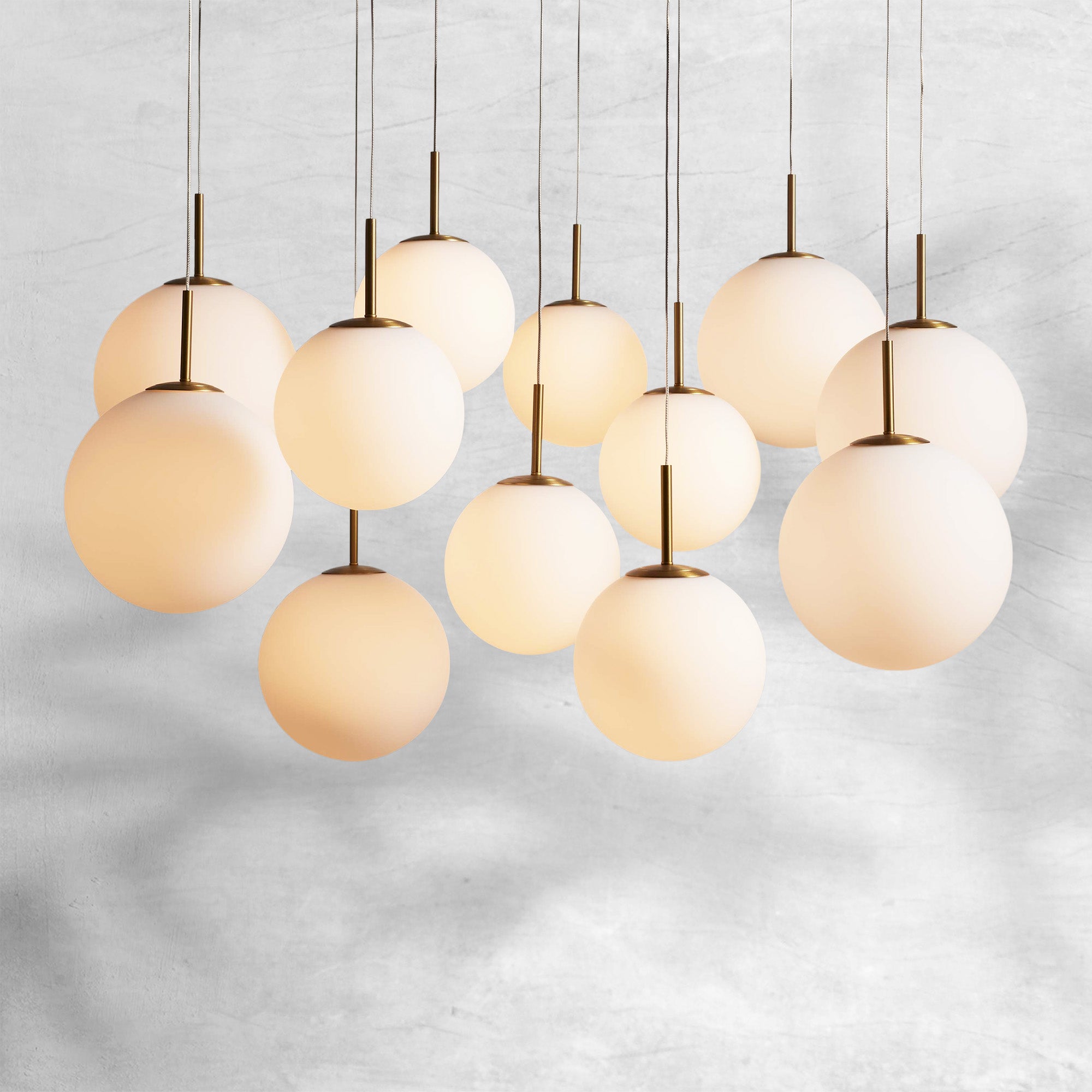 Contemporary Casen Glass Round Chandelier 20"28"34"43" product image