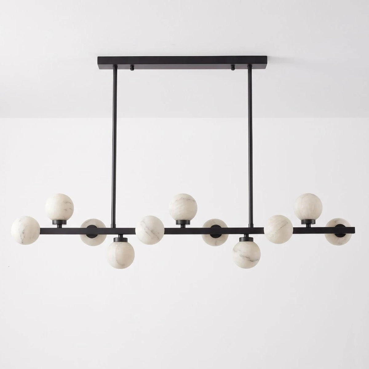 Valtherion Alabaster Globe Linear Chandelier — L 120cm x H 27cm / L 47.2″ x H 10.6″ / Matte Black & White